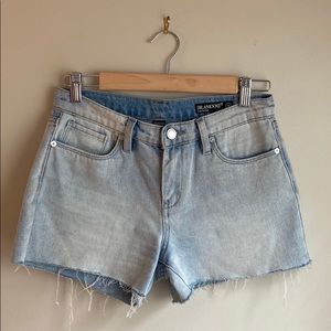 [BLANKNYC] Fulton roll-up jean short